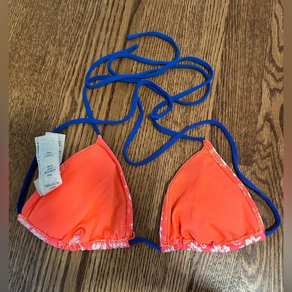 Abercrombie & Fitch Coral Floral Triangle Bikini Top with Blue Straps Size Small - Picture 3 of 4